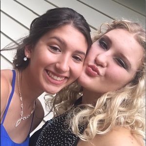 Meet your Posher, Kylee